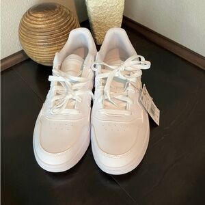 NWT. Adidas hoops 3.0 low classic vintage men’s basketball shoes.